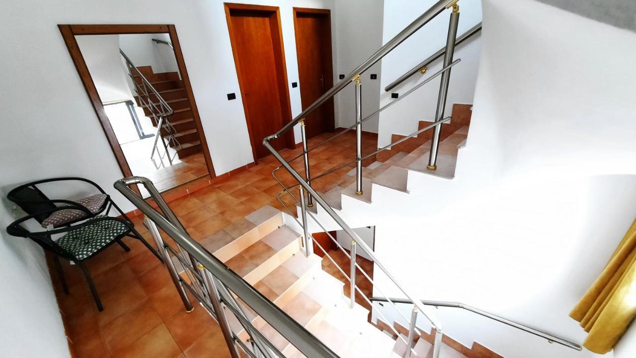 ~Villa Gloria~ Durrës Exterior foto